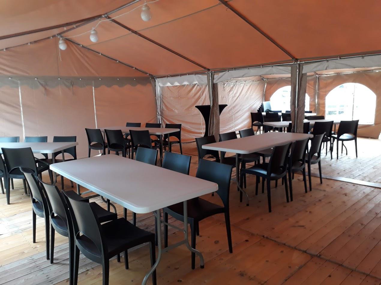 voor communiefeest of lentefeest,huur deze tent, wij leveren het volgende